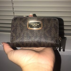 Michael Khors wallet